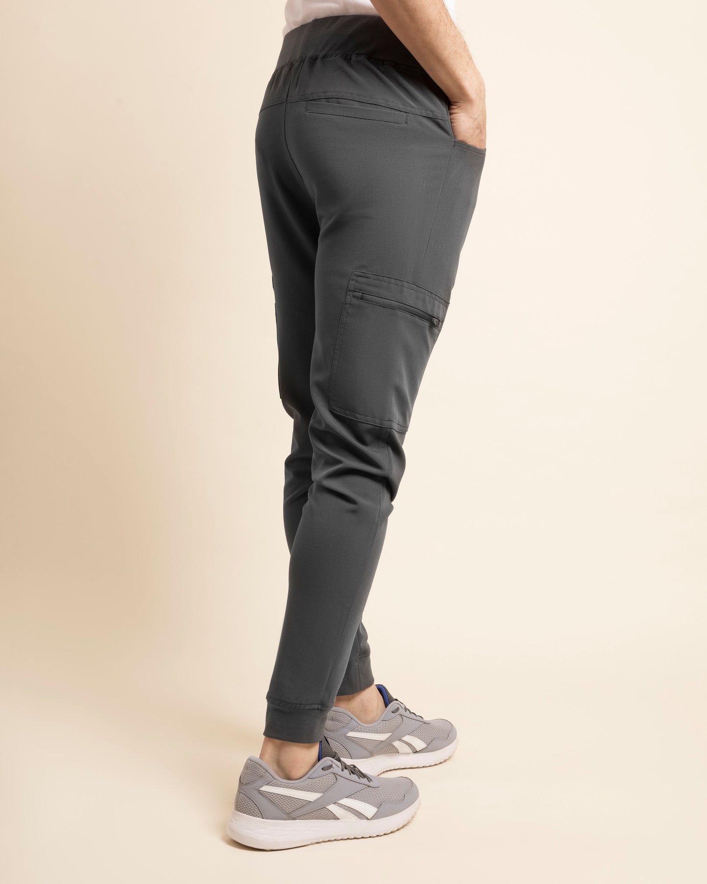 JOGGER HOMBRE ACTIVE GRIS