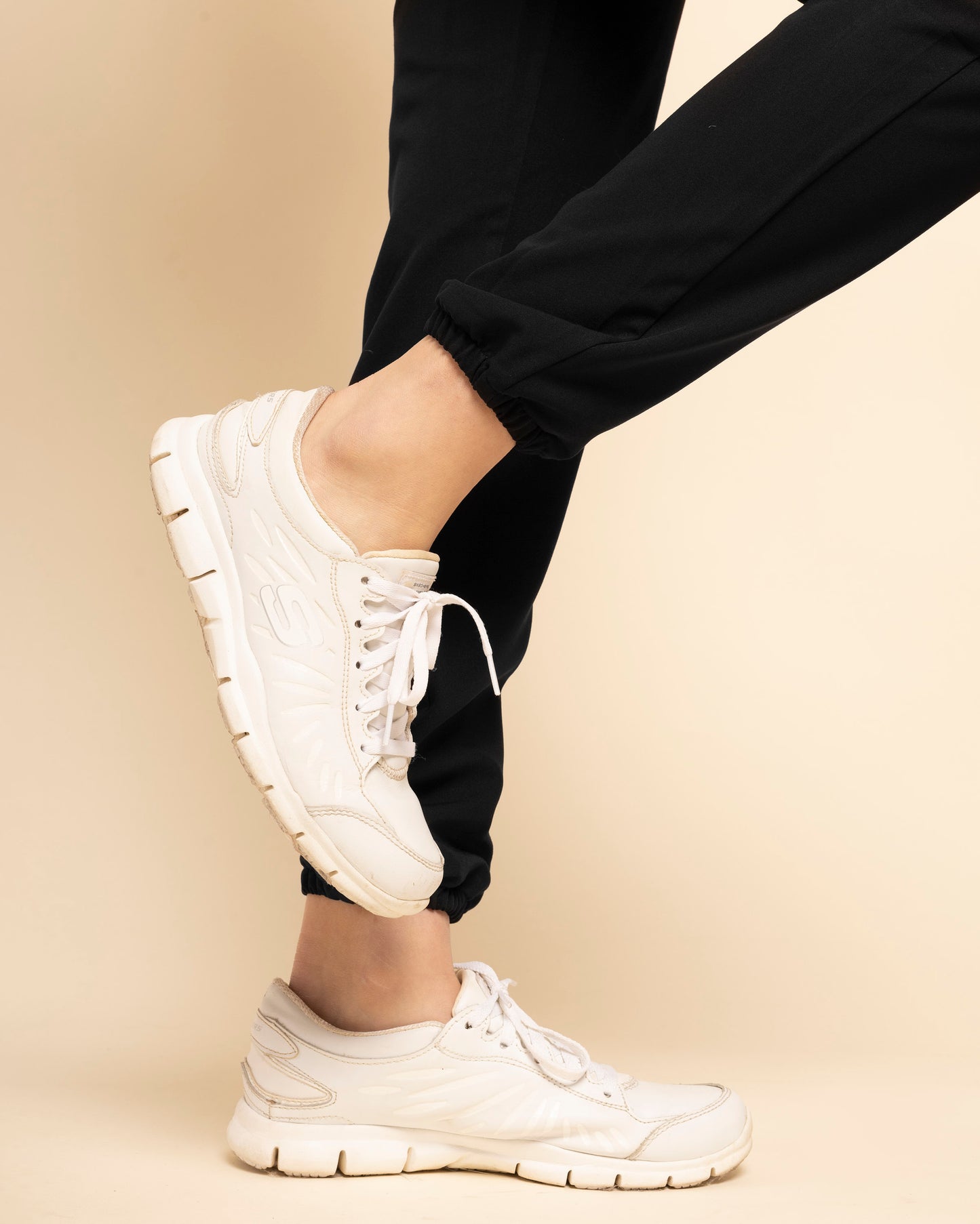 JOGGER MUJER ACTIVE NEGRO