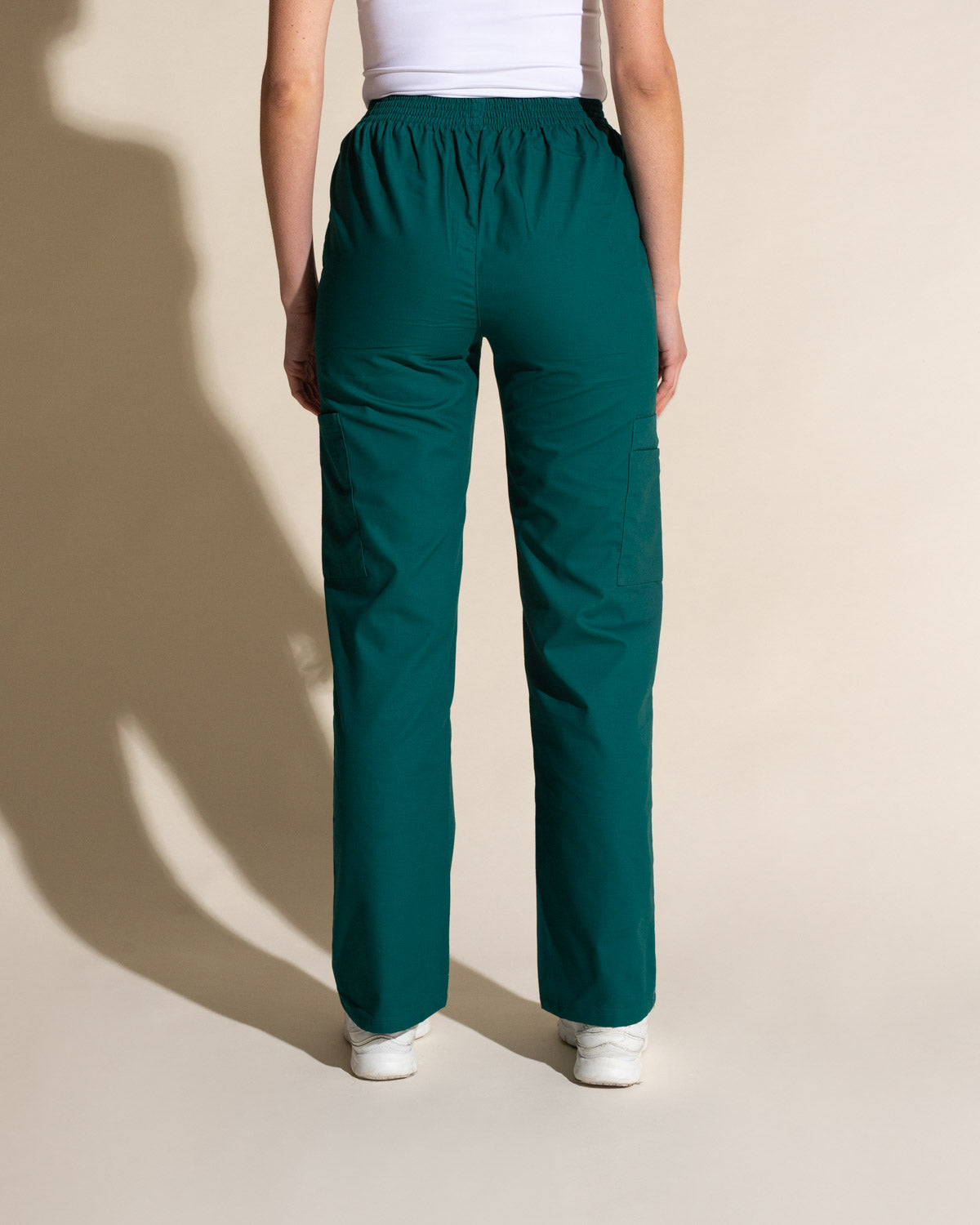 PANTALÓN MUJER BASIC VERDE