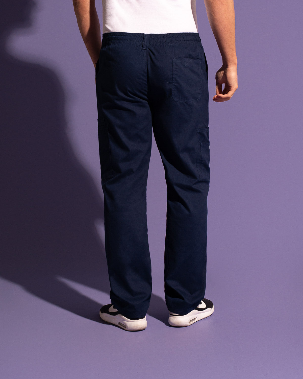 PANTALÓN HOMBRE BASIC MARINO