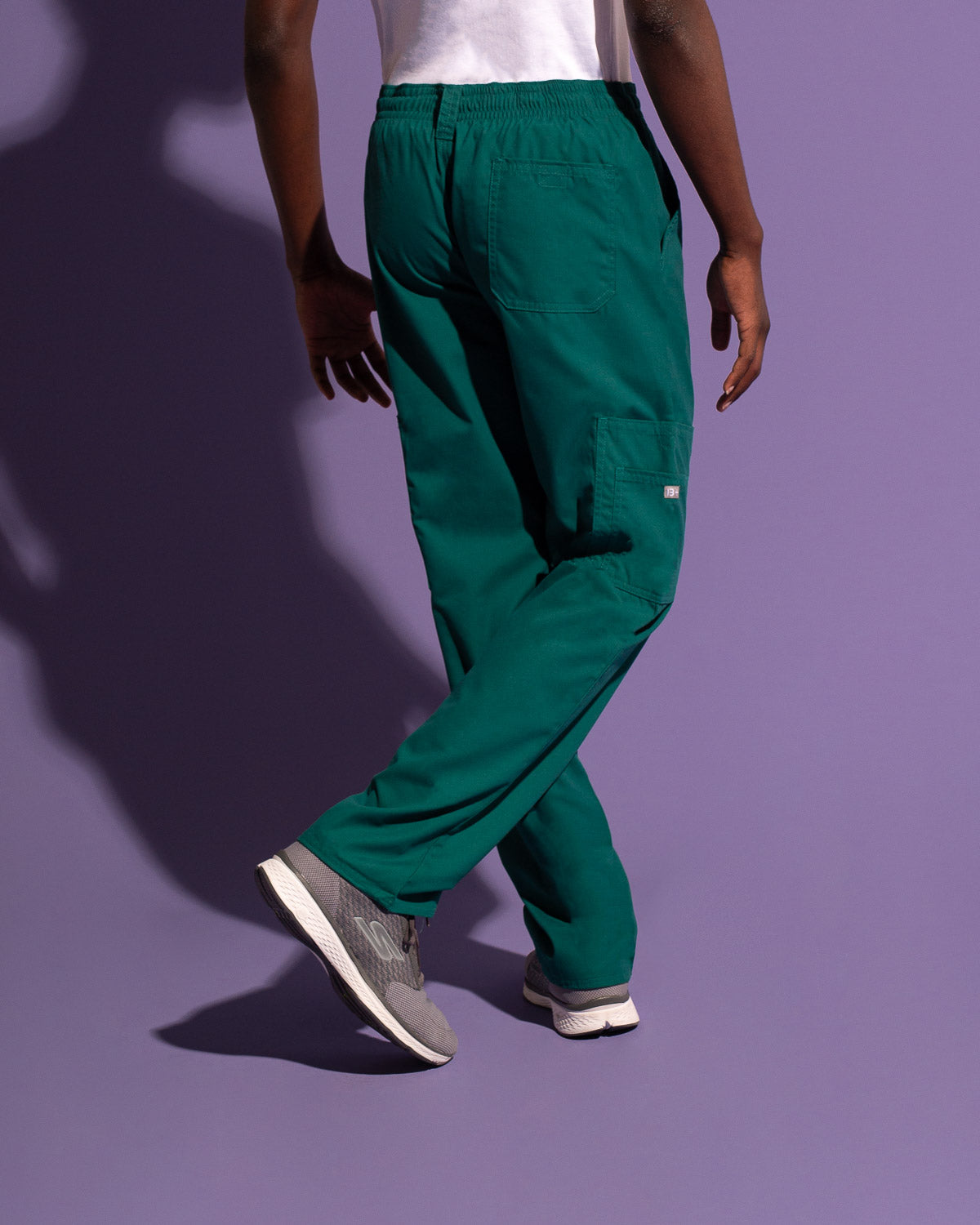 PANTALÓN HOMBRE BASIC VERDE